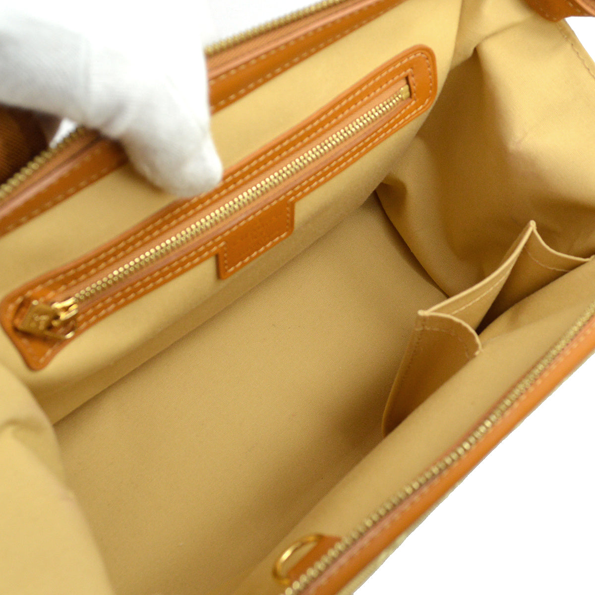 Louis Vuitton 2004 Beige Monogram Mini Josephine PM Handbag M92416