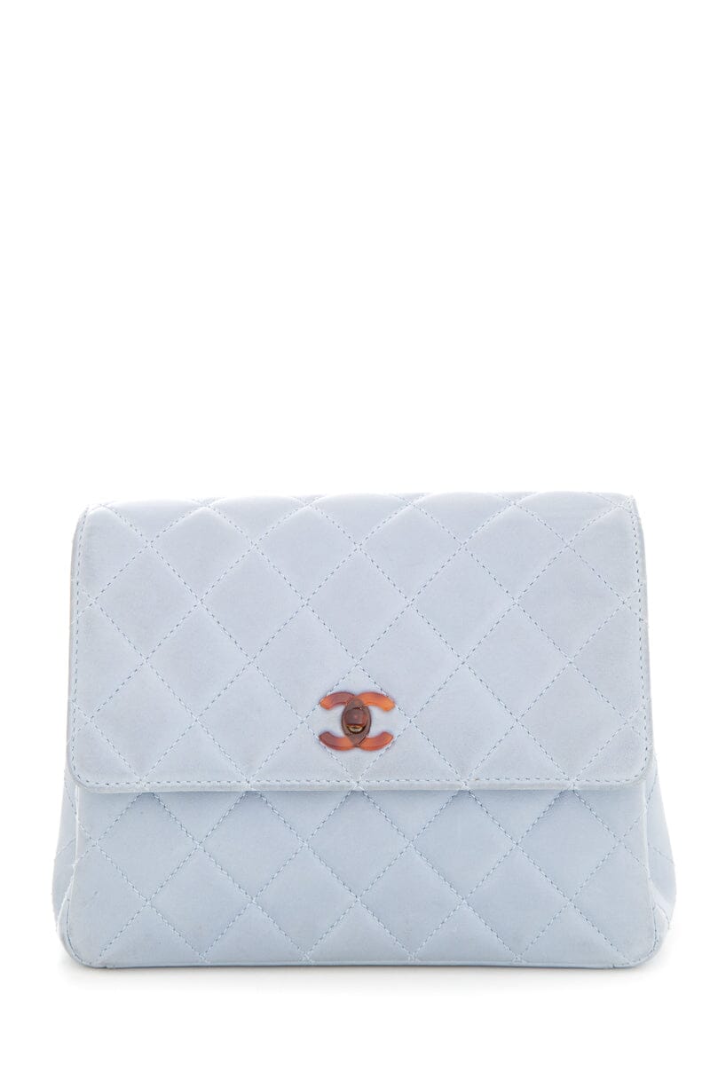 Luxury Chanel Vintage 1997/99 Pale Blue Handbag