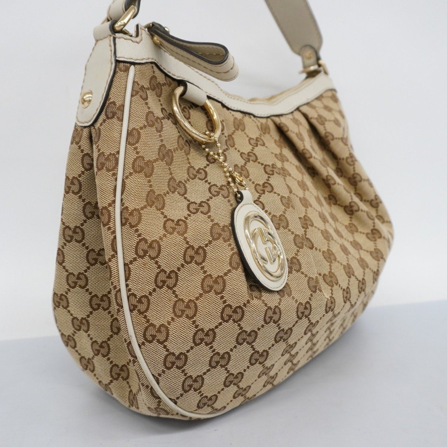 Gucci Sukey  Canvas Shoulder Bag ()