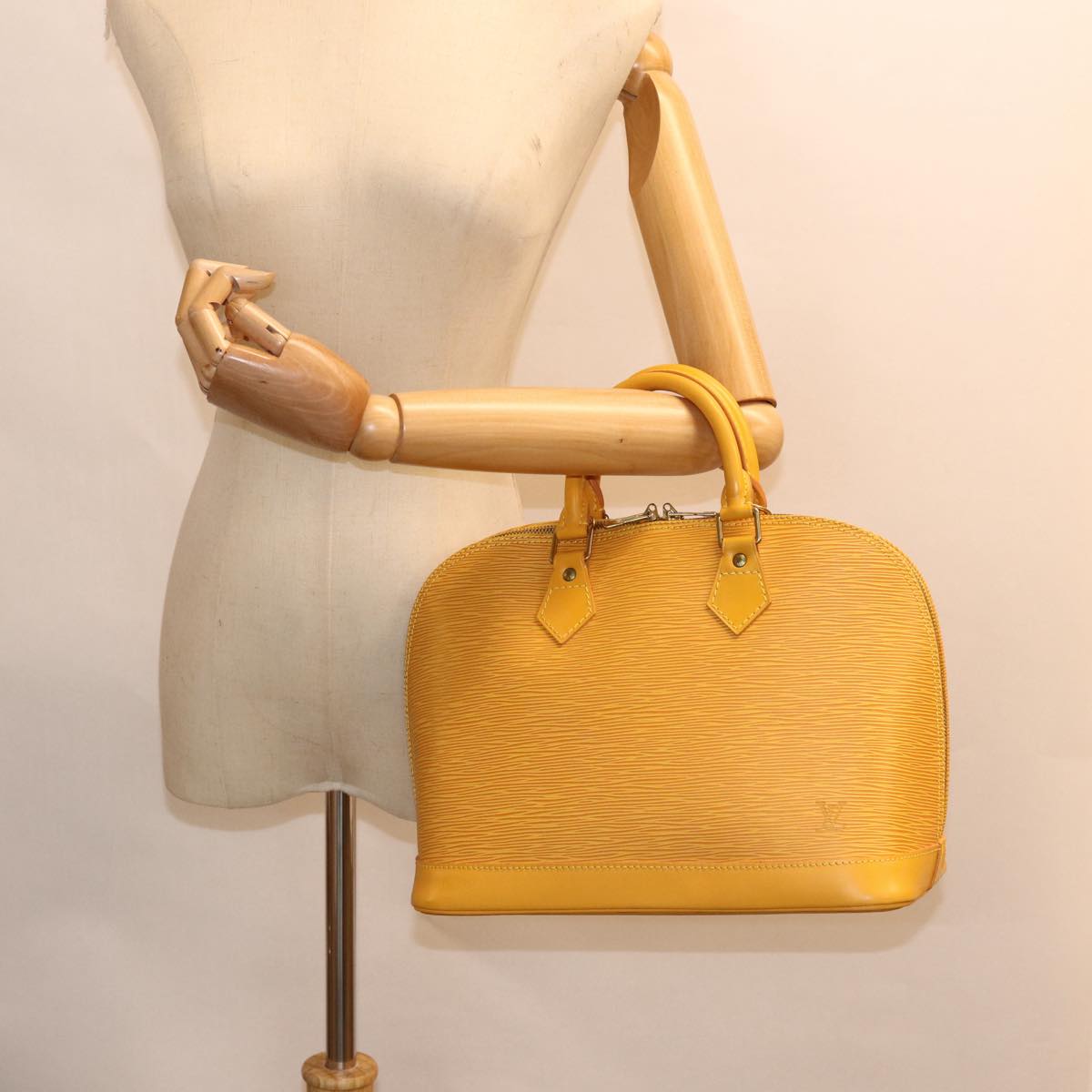 LOUIS VUITTON Epi Alma Hand Bag Yellow M52149 LV 80271