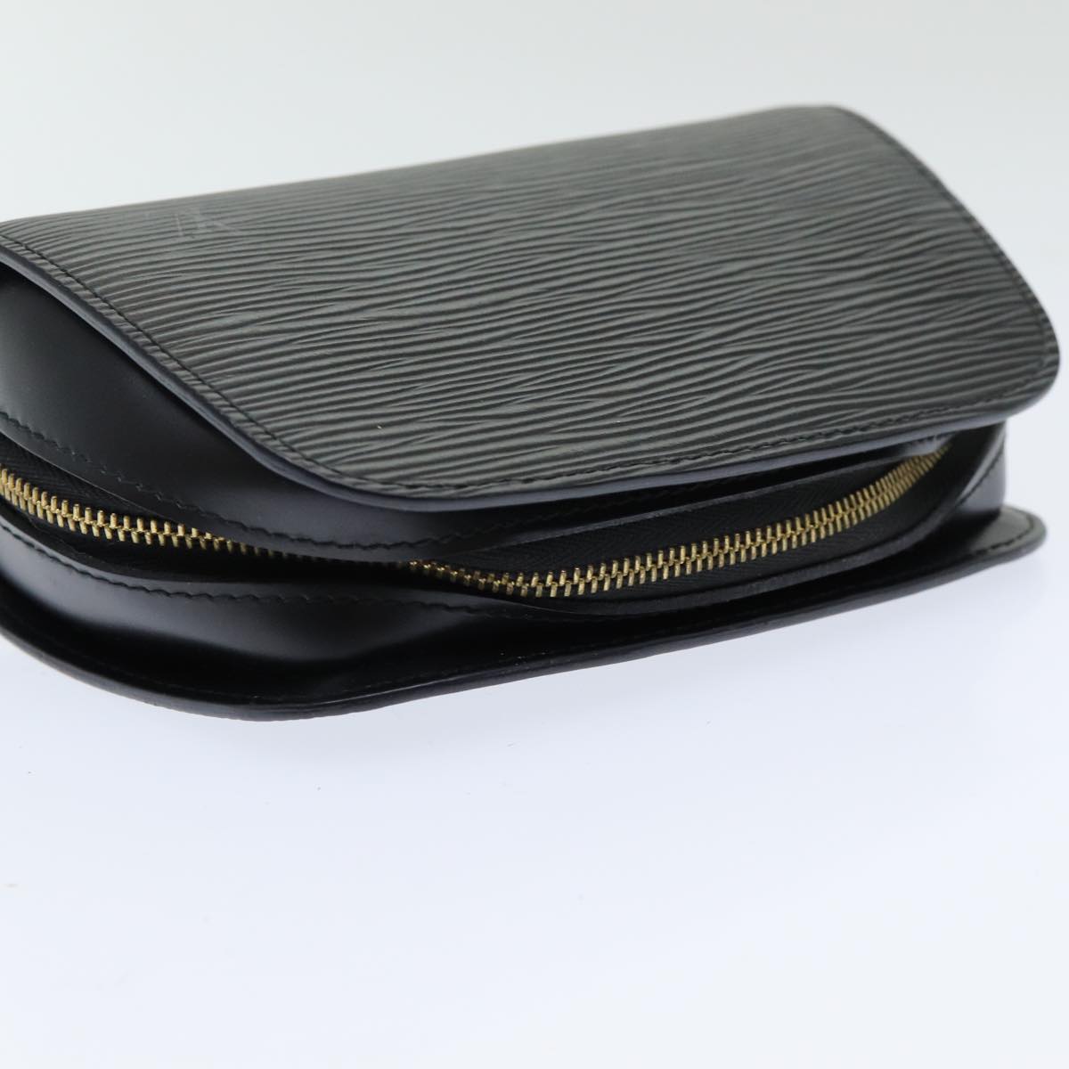 LOUIS VUITTON Epi Dauphine PM Pouch Black M48442 LV 80419