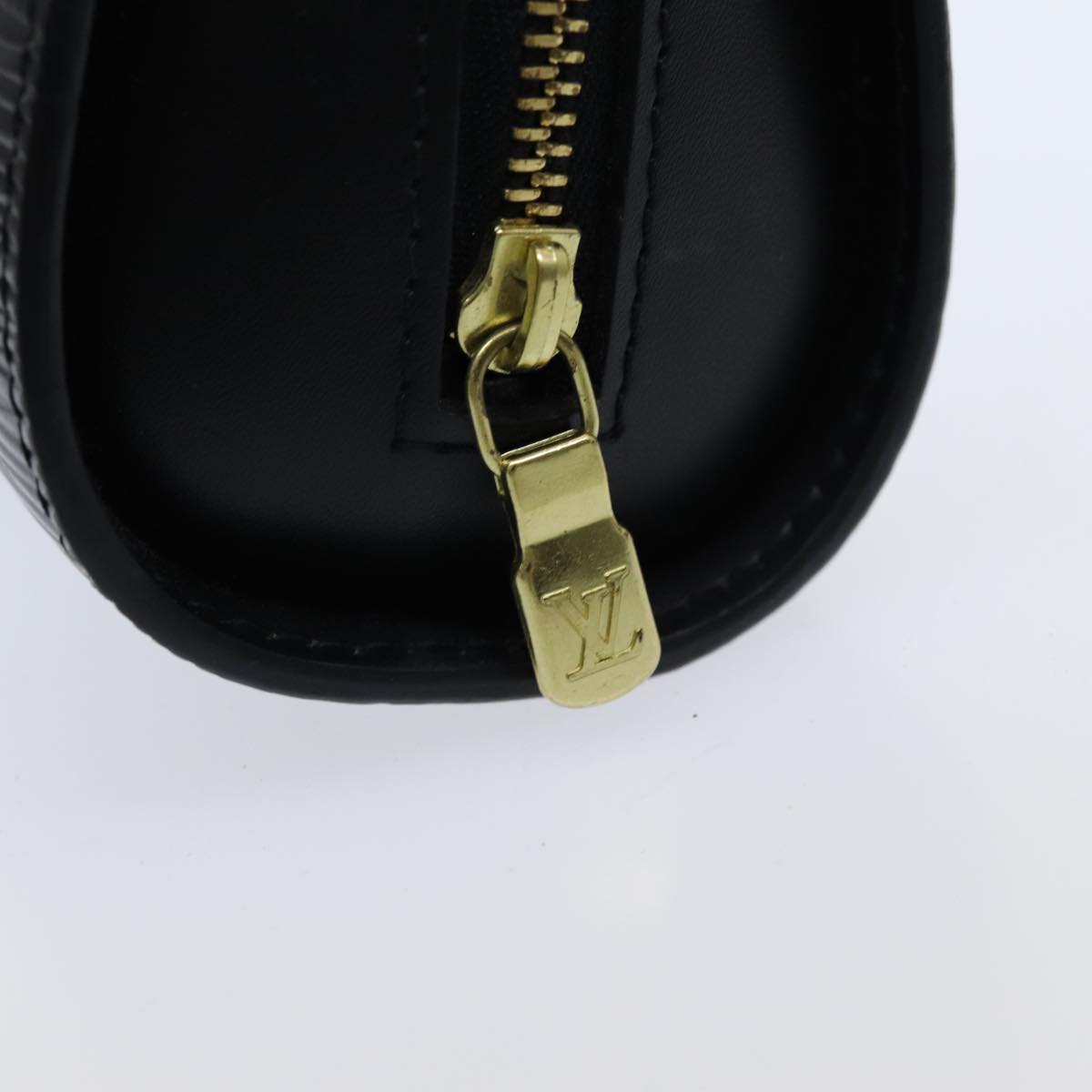 LOUIS VUITTON Epi Dauphine PM Pouch Black M48442 LV 80590
