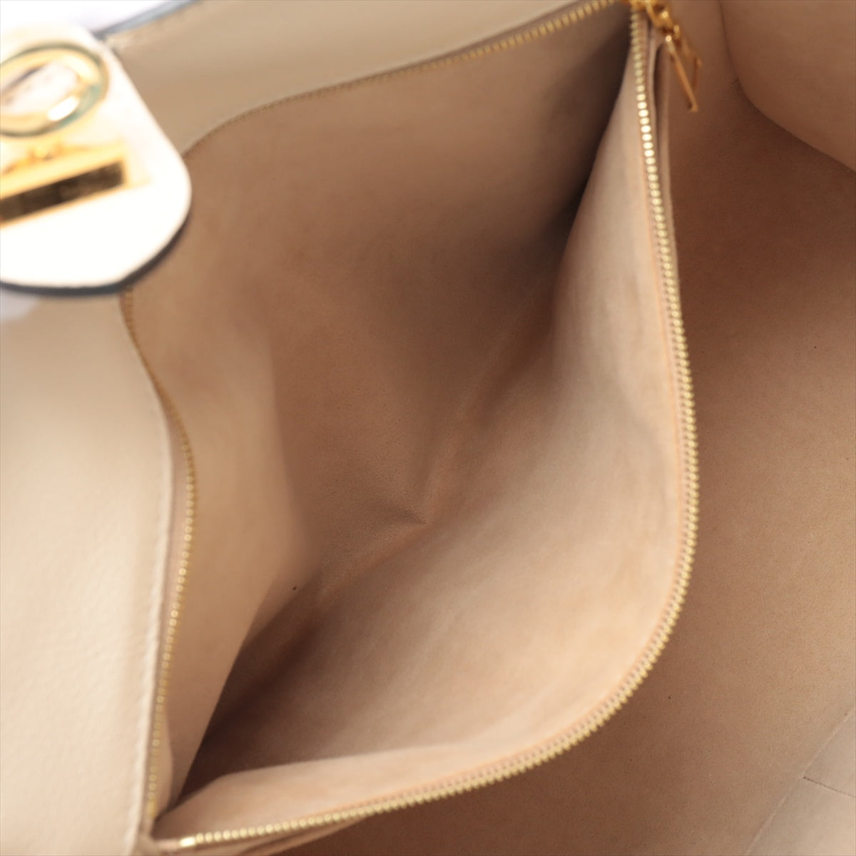 Louis Vuitton  On  Side MM M53824