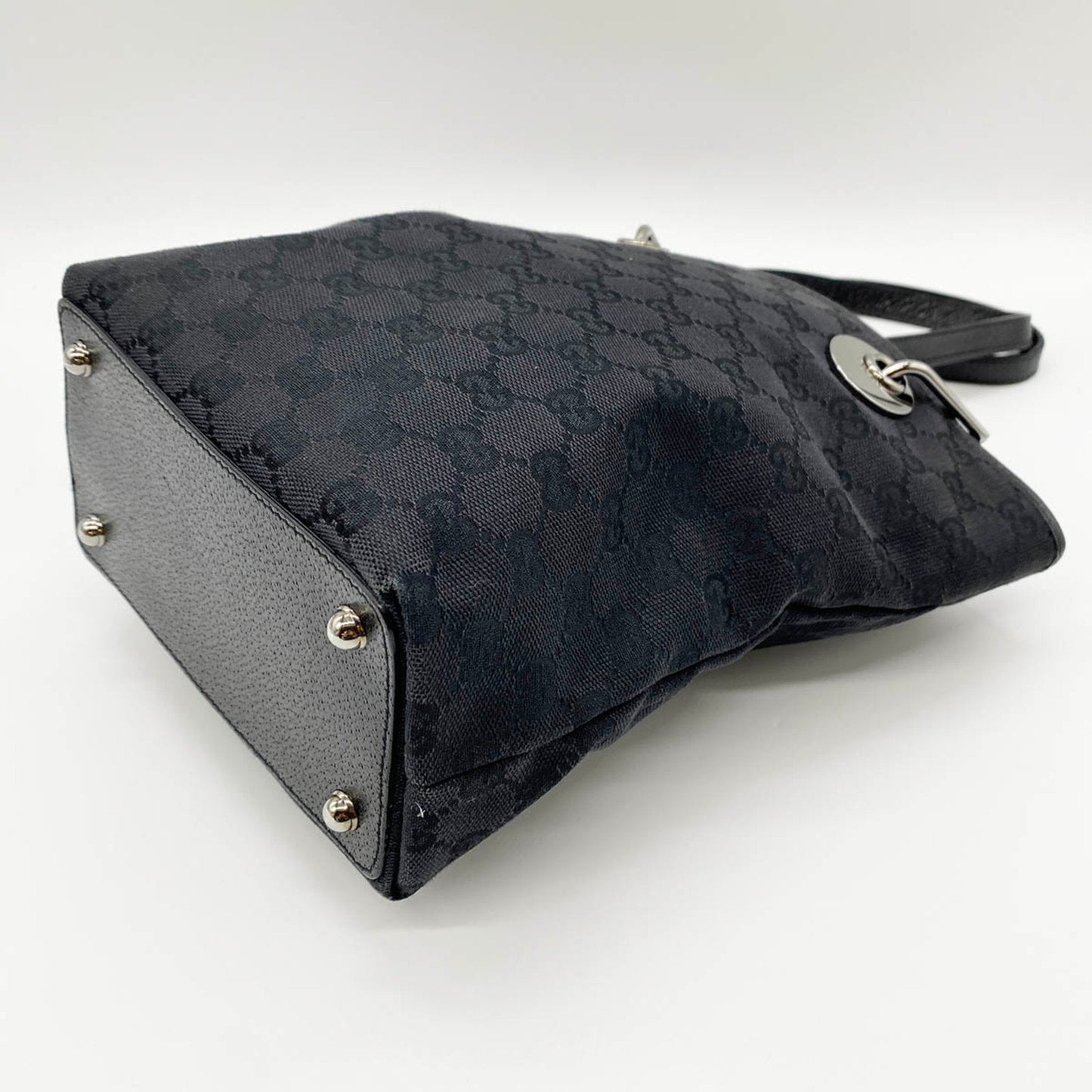Gucci Gg Canvas  Canvas Shoulder Bag ()