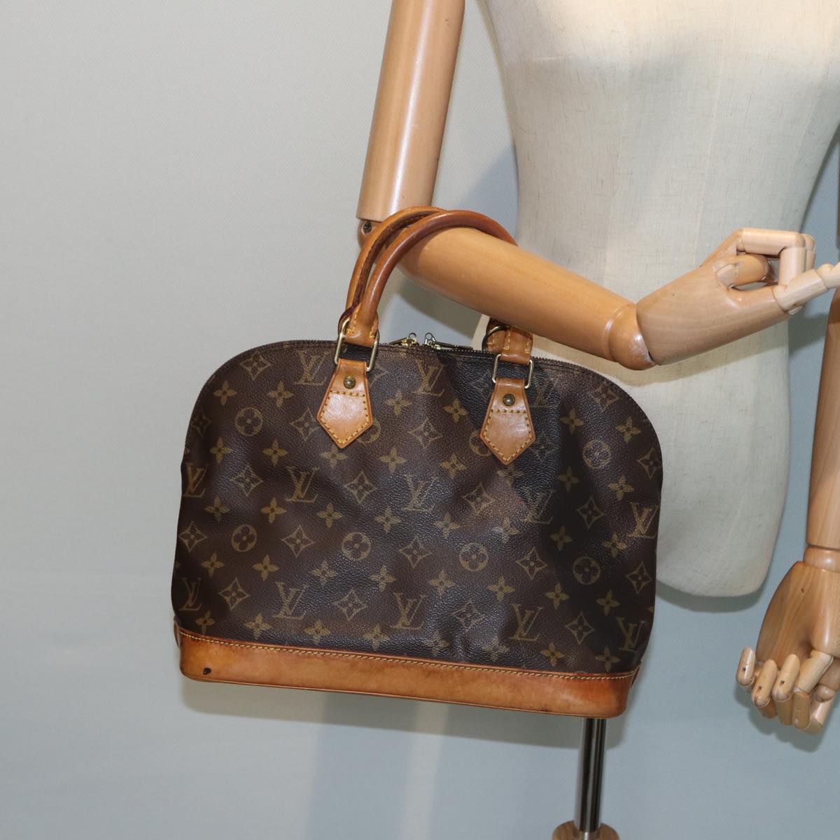 LOUIS VUITTON Monogram Alma Hand Bag M51130 LV 81058