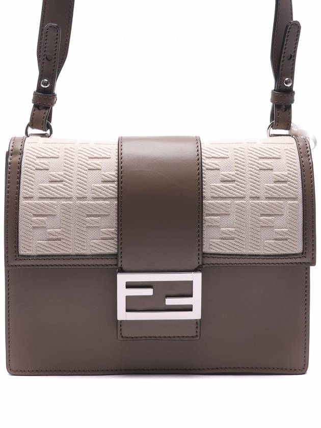 Luxury Fendi FF Flat Baguette Leather Cross Bag Grey