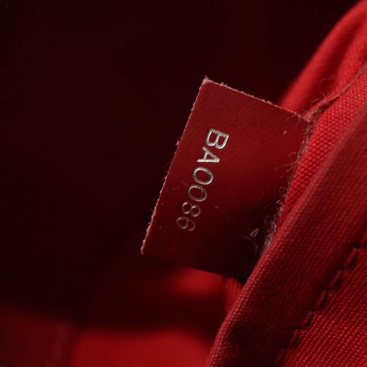 LOUIS VUITTON Epi Passy PM Hand Bag Red M5926E LV 81260