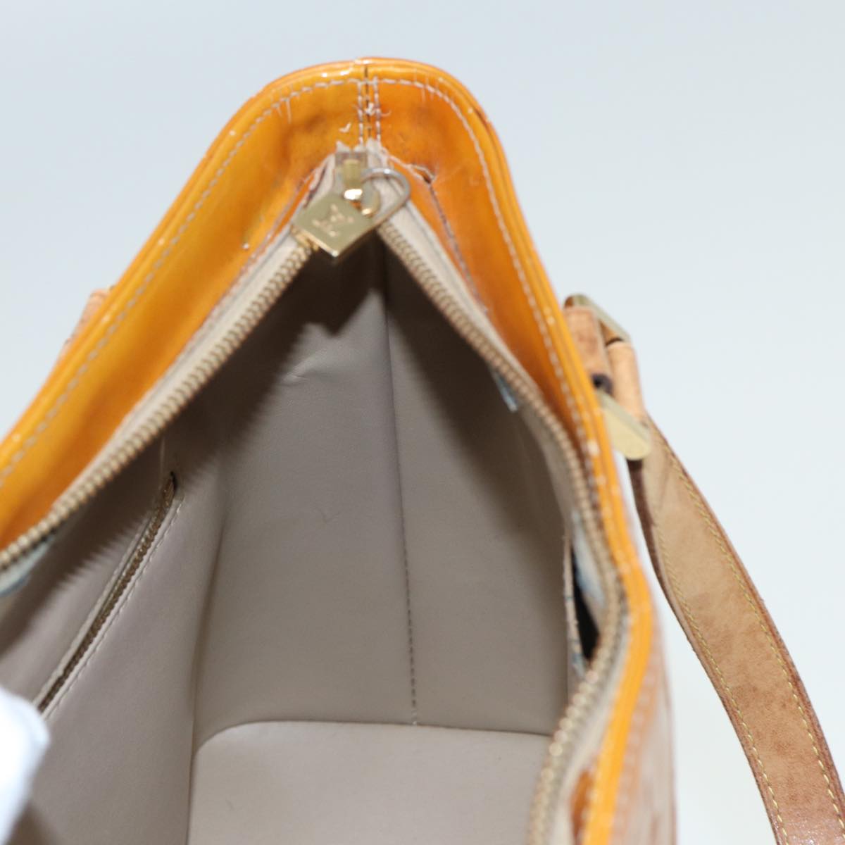LOUIS VUITTON Monogram Vernis Houston Hand Bag Beige M91004 LV 81273