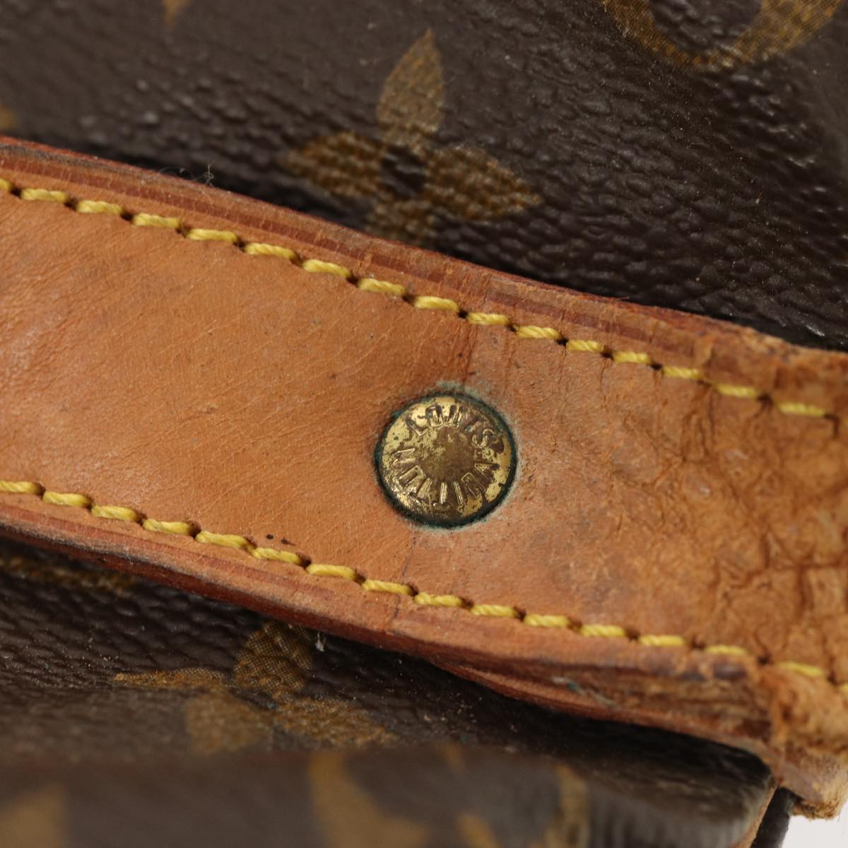 LOUIS VUITTON Monogram Saumur 35 Shoulder Bag M42254 LV 81311