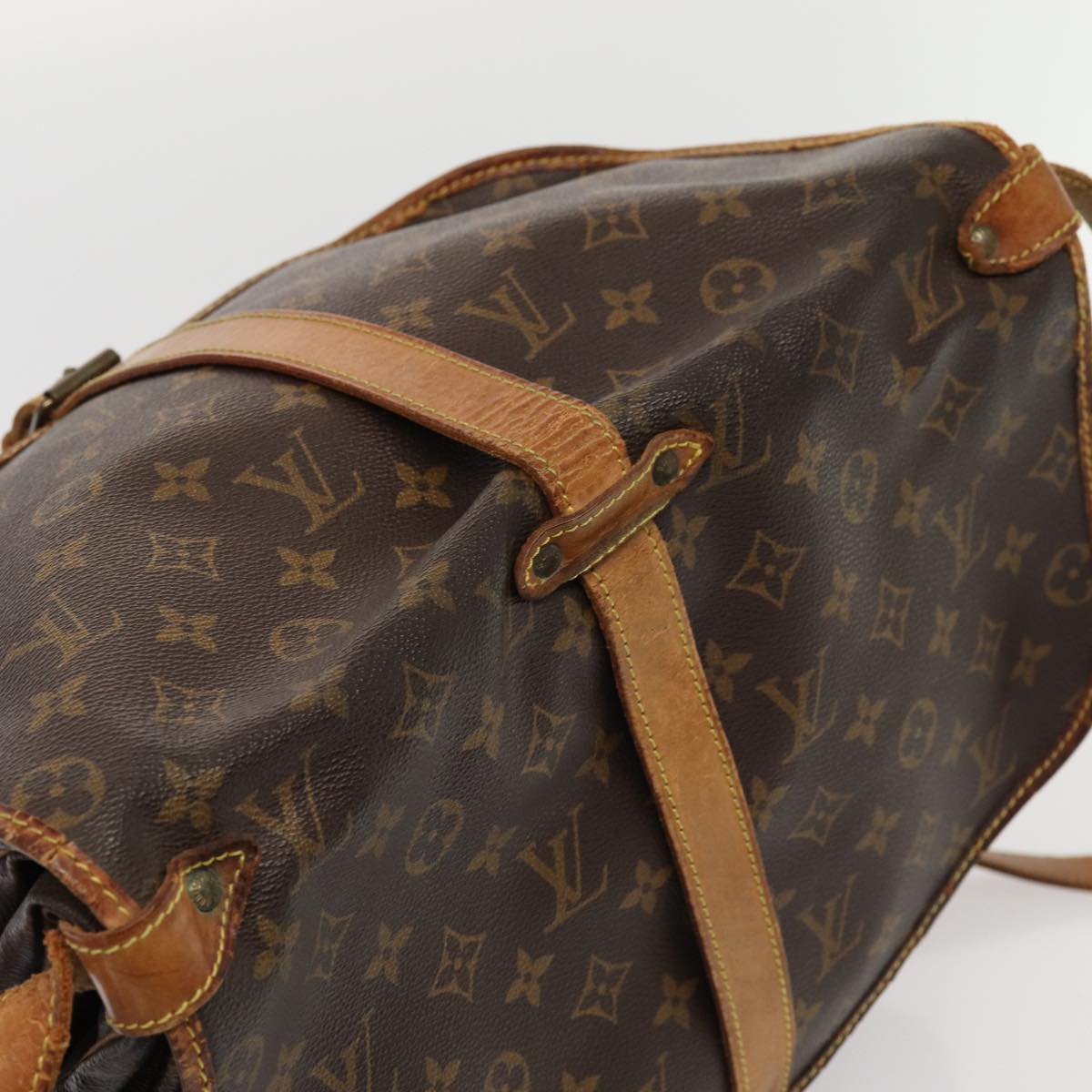 LOUIS VUITTON Monogram Saumur 35 Shoulder Bag M42254 LV 81311
