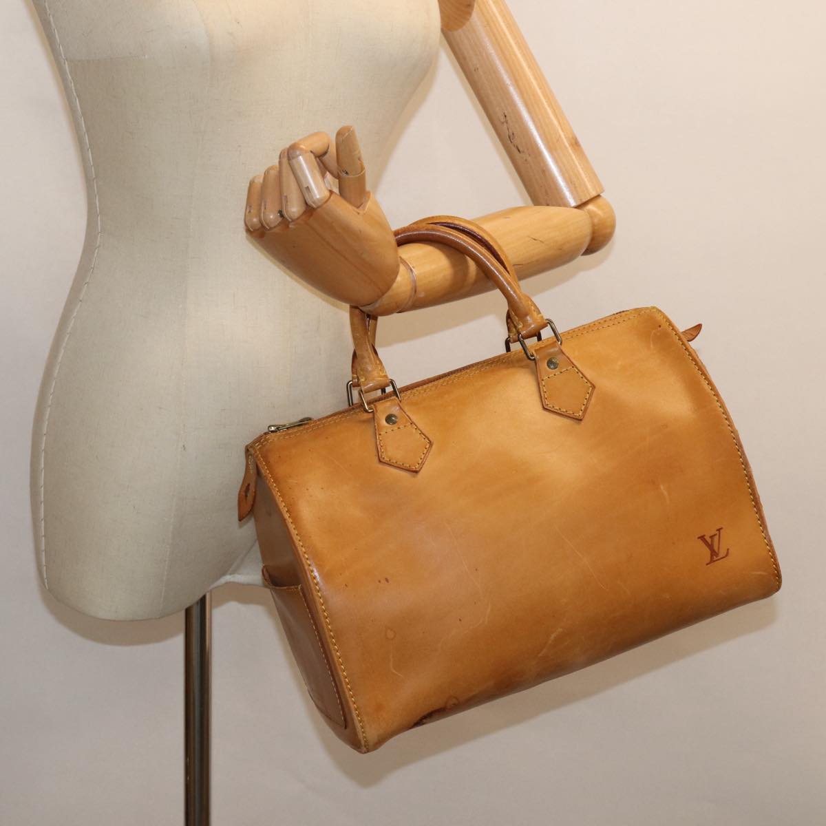 LOUIS VUITTON Nomad leather Speedy 30 Hand Bag Beige M85392 LV 81391