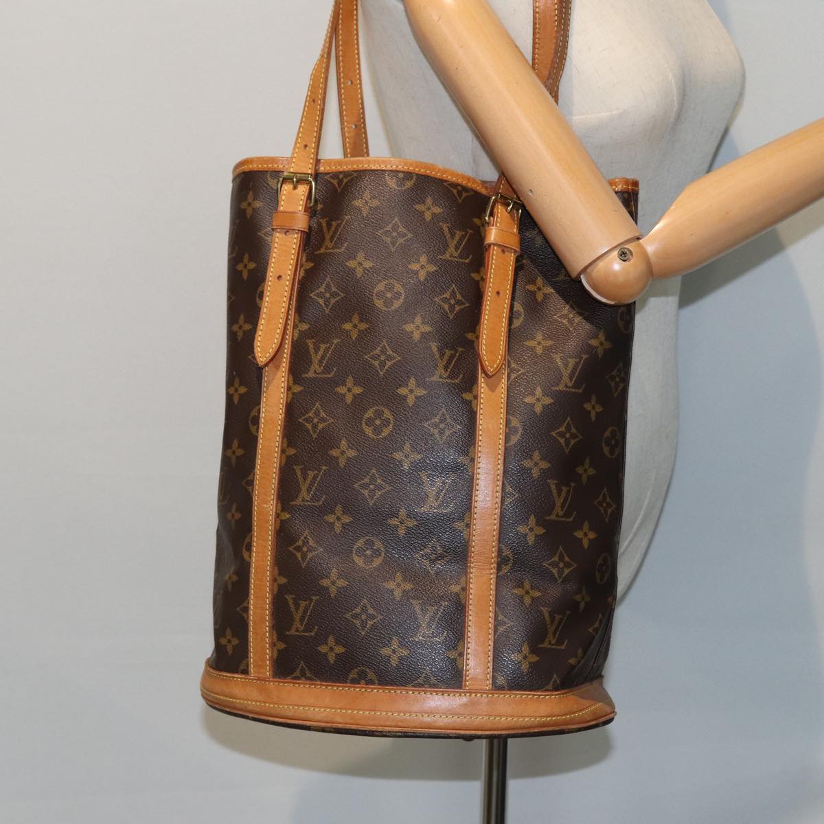 LOUIS VUITTON Monogram Bucket GM Shoulder Bag M42236 LV 81430