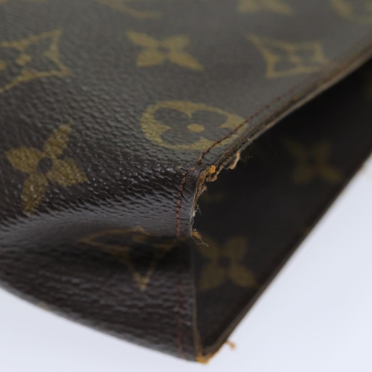 LOUIS VUITTON Monogram Poche Toilette 26 Pouch M47542 LV 81495