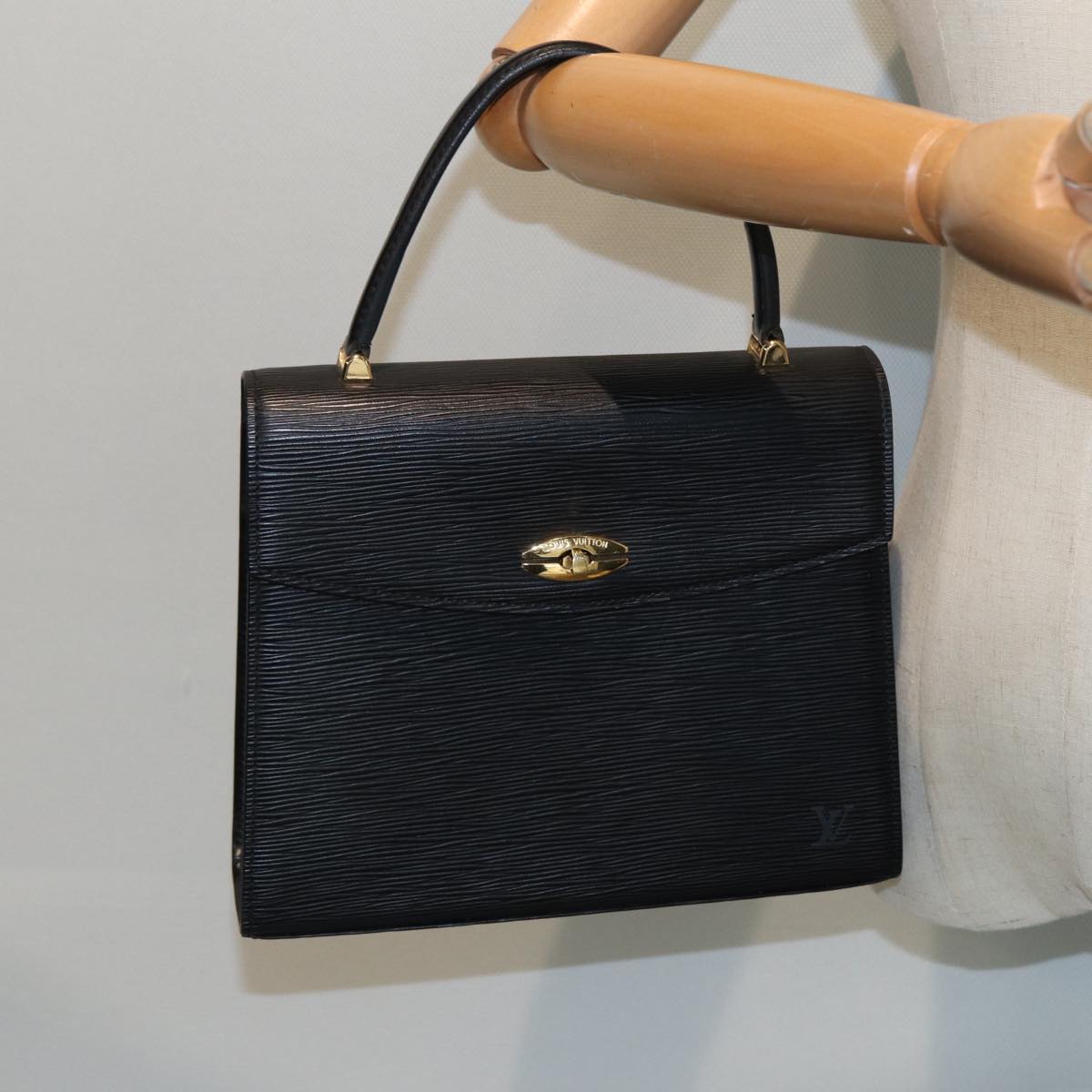 LOUIS VUITTON Epi Malesherbes Hand Bag Black M52372 LV 81533