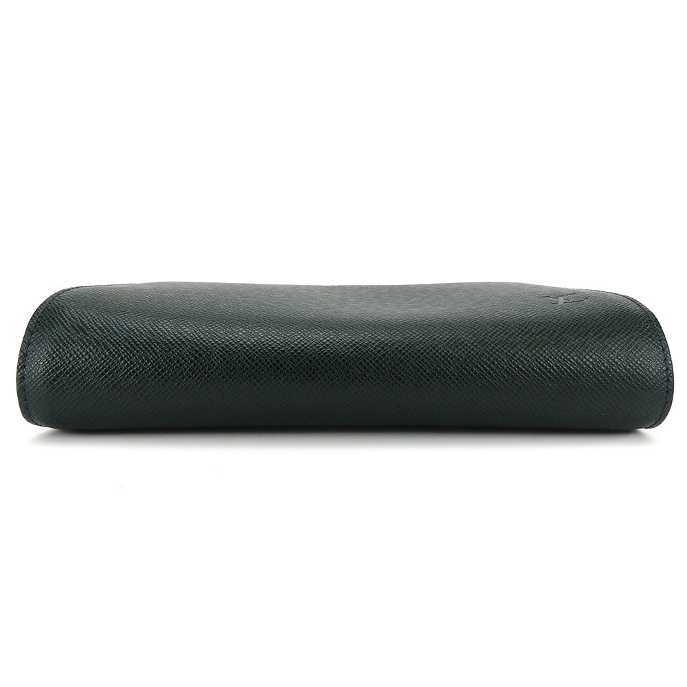 Louis Vuitton Taiga Clutch Bag M30184