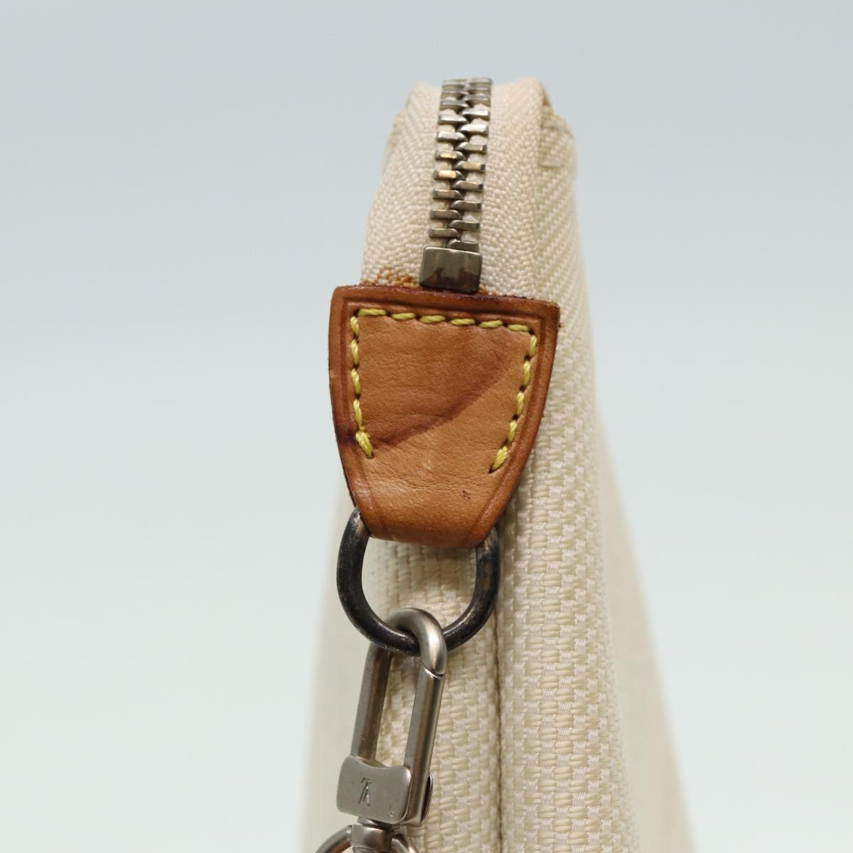 LOUIS VUITTON Damier Geant Vuitton cup Volunteer Pouch White M80634 81698