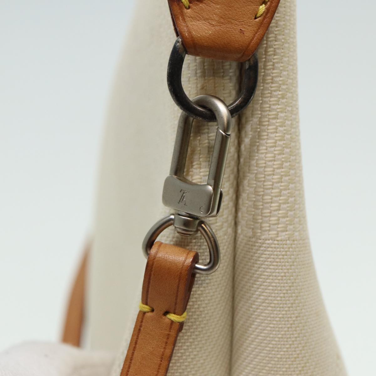 LOUIS VUITTON Damier Geant Vuitton cup Volunteer Pouch White M80634 81698