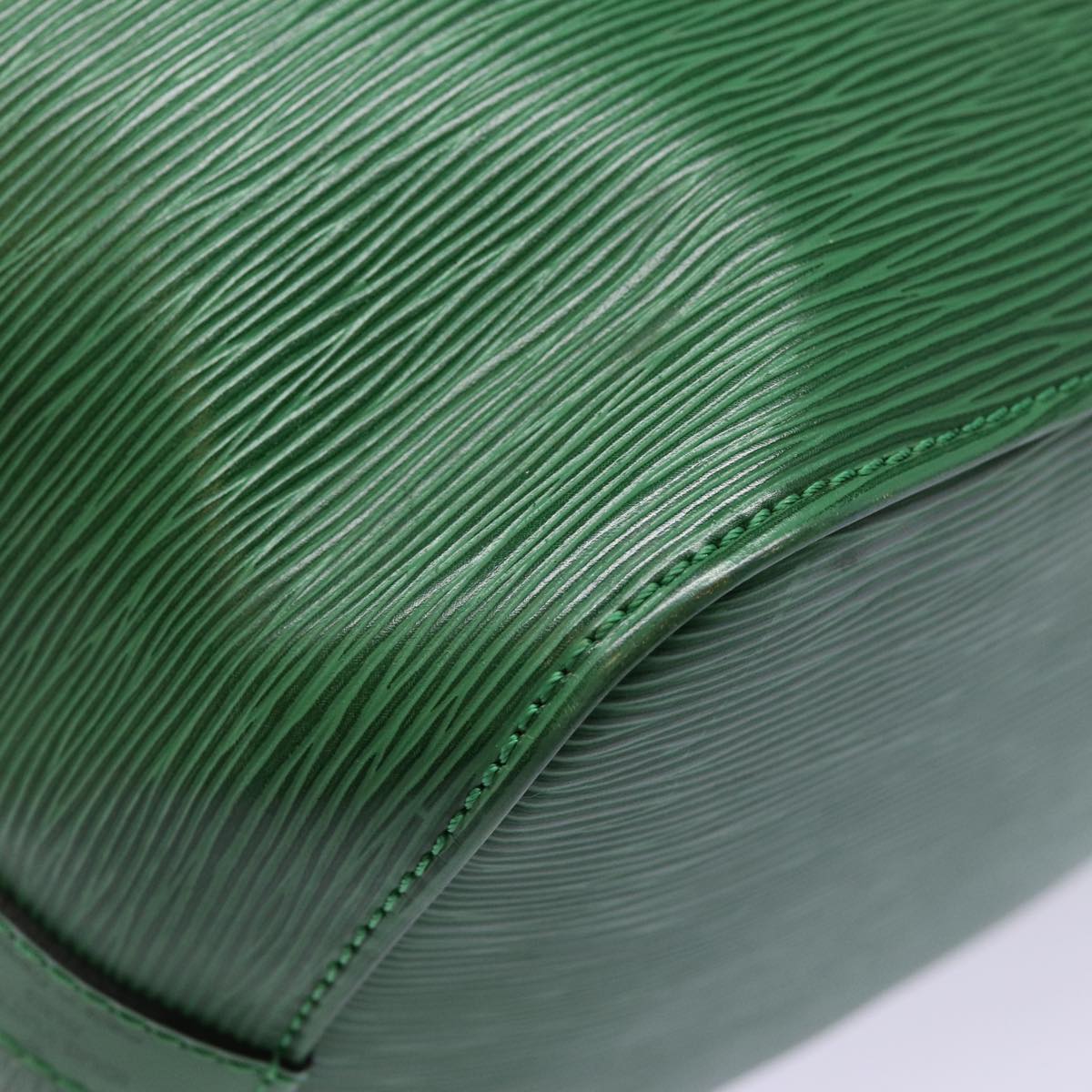 LOUIS VUITTON Epi Petit Noe Shoulder Bag Green M44102 LV 82084