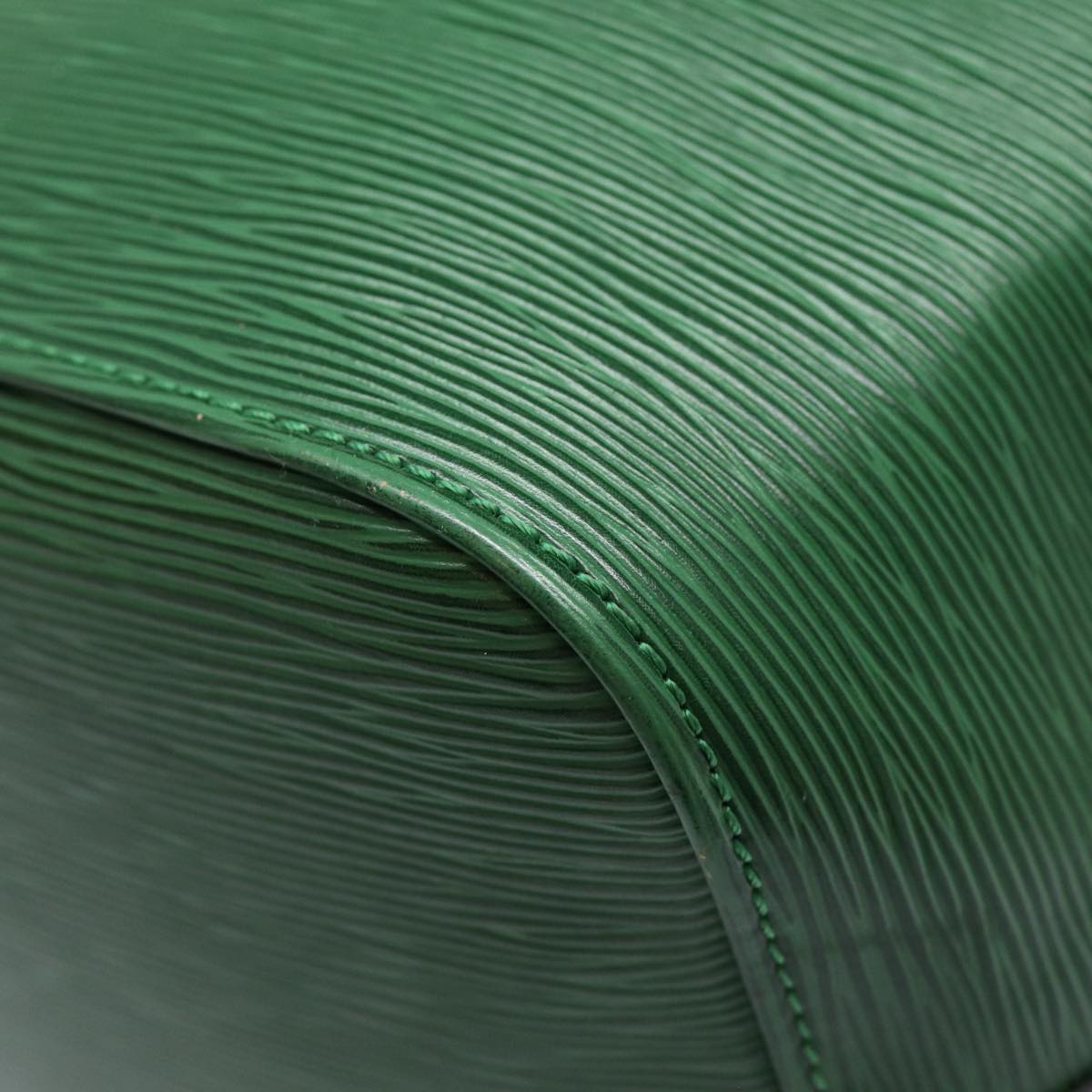 LOUIS VUITTON Epi Petit Noe Shoulder Bag Green M44102 LV 82084