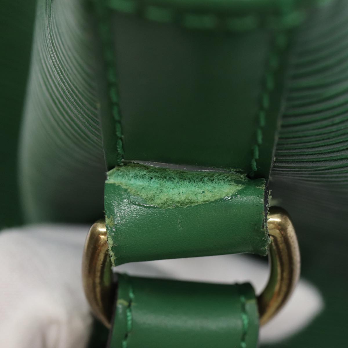 LOUIS VUITTON Epi Petit Noe Shoulder Bag Green M44102 LV 82084