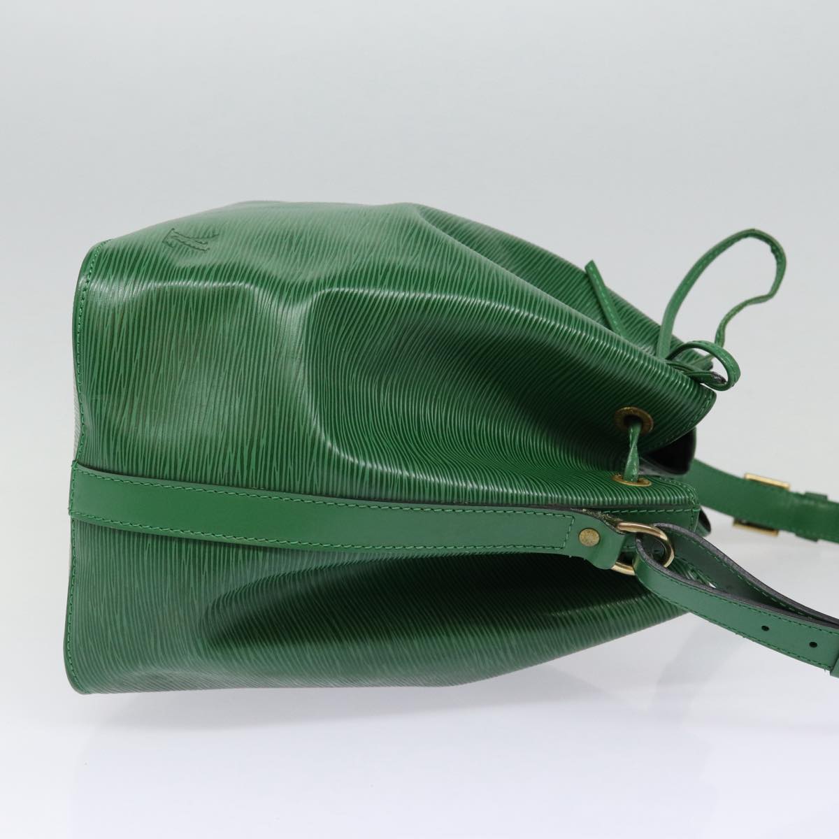 LOUIS VUITTON Epi Petit Noe Shoulder Bag Green M44102 LV 82084