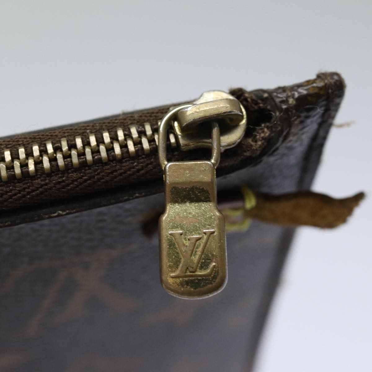 LOUIS VUITTON Monogram Neverfull MM Pouch Accessory Pouch LV 82130