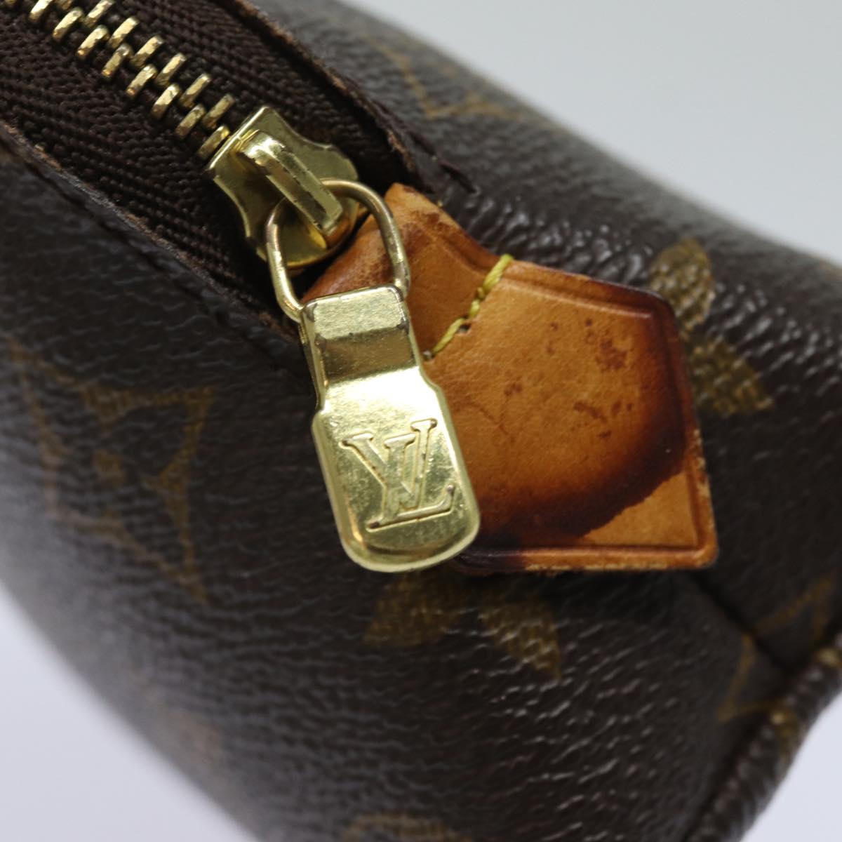 LOUIS VUITTON Monogram Pochette Cosmetic PM Cosmetic Pouch M47515 LV 82206