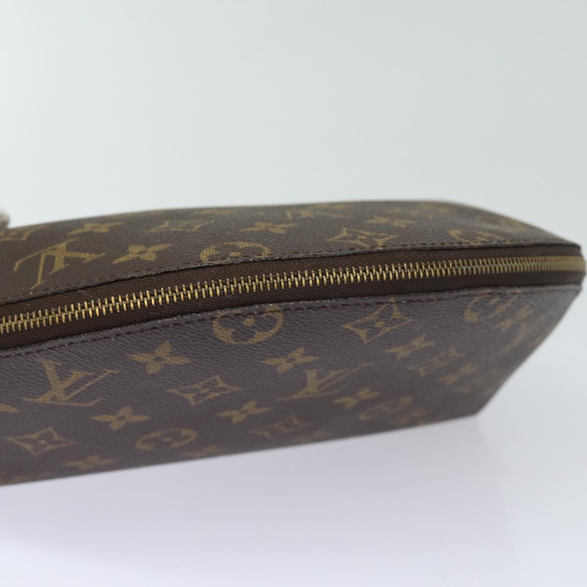 LOUIS VUITTON Monogram Trousse Demi Ronde Cosmetic Pouch M47520 LV 82207
