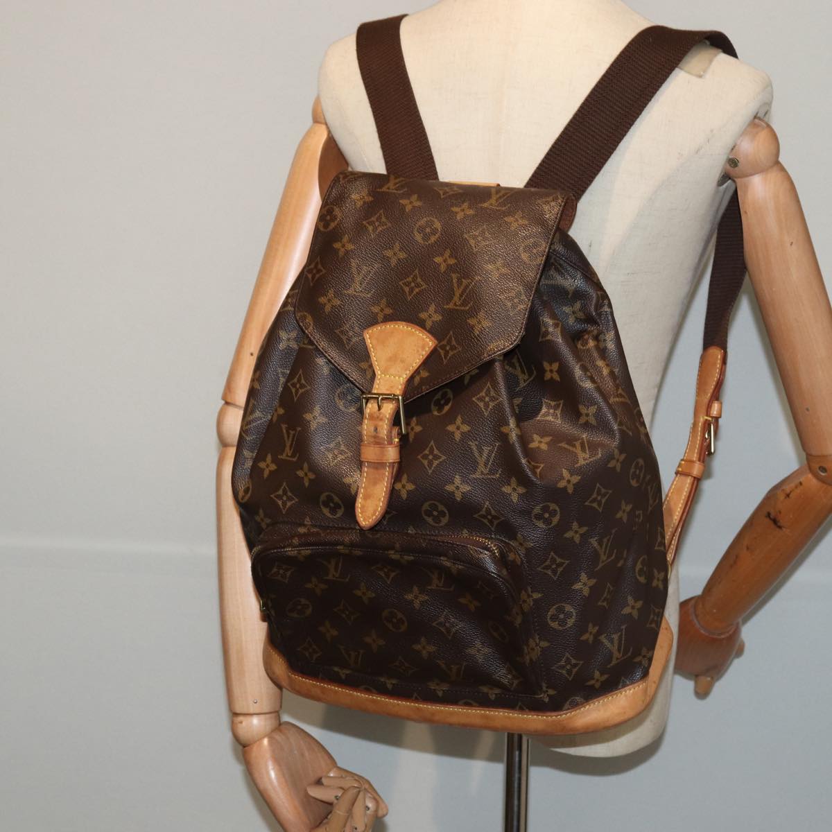 LOUIS VUITTON Monogram Montsouris GM Backpack M51135 LV 82288