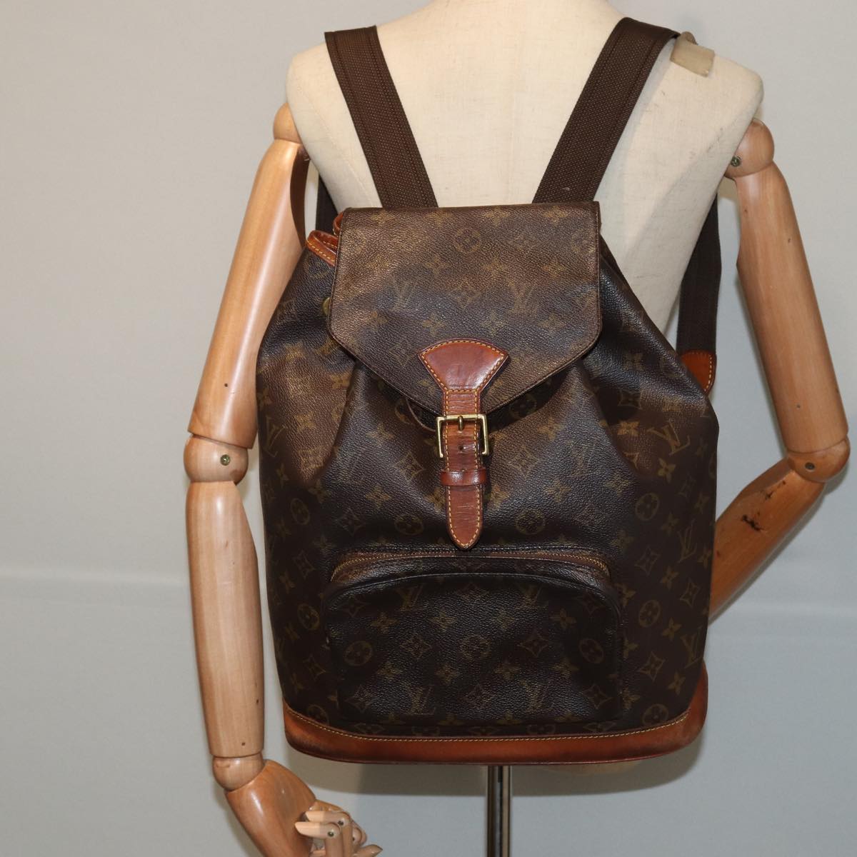 LOUIS VUITTON Monogram Montsouris GM Backpack M51135 LV 82289