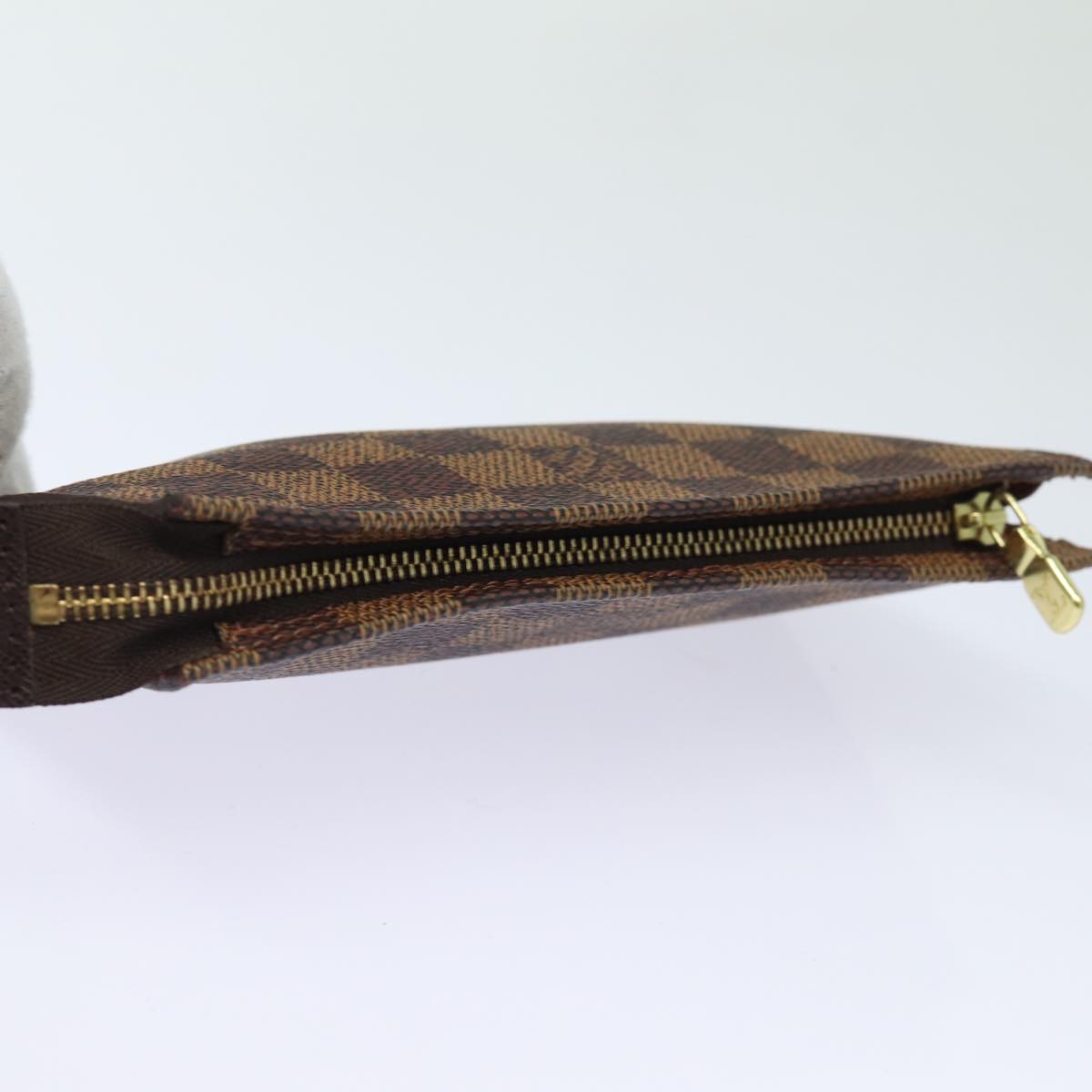 LOUIS VUITTON Damier Ebene Marais Pouch LV 82348