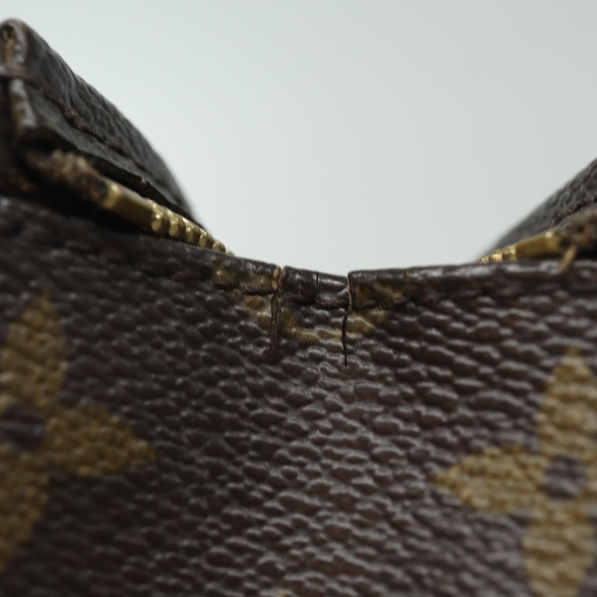 LOUIS VUITTON Monogram Poche Toilette 19 Pouch M47544 LV 82369