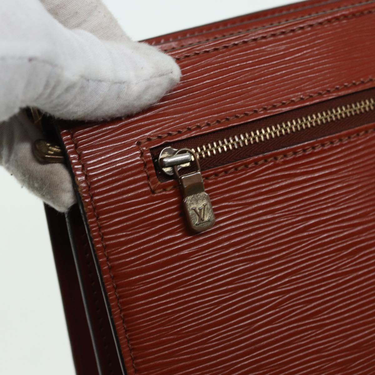 LOUIS VUITTON Epi Angian Clutch Bag Brown M52113 LV 82379