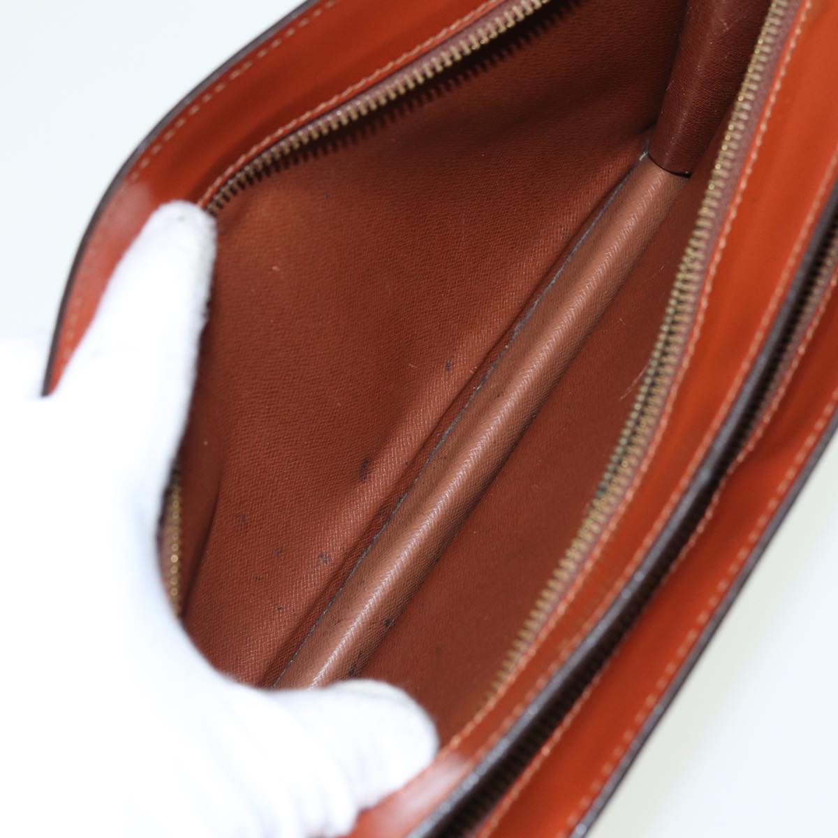LOUIS VUITTON Epi Angian Clutch Bag Brown M52113 LV 82379
