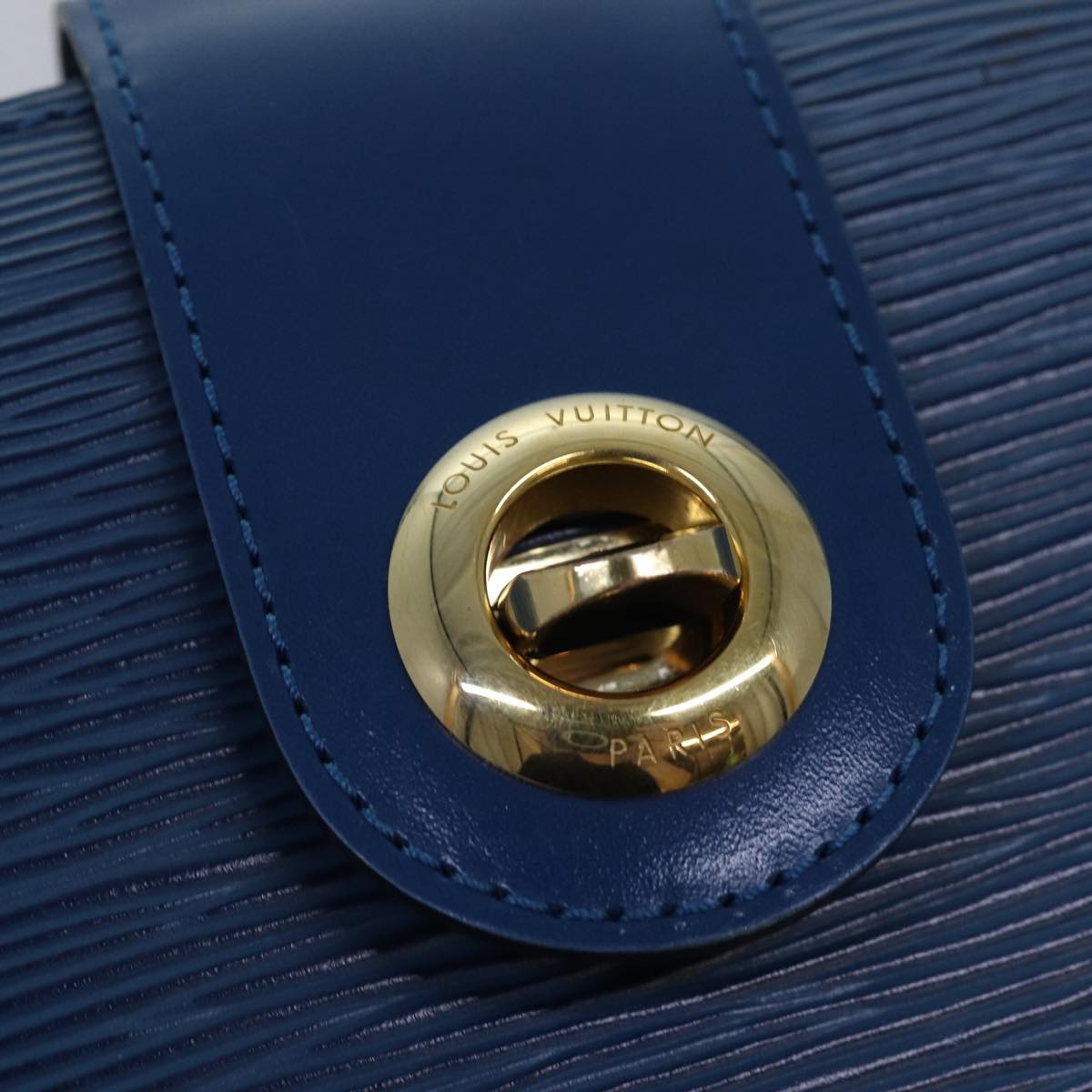 LOUIS VUITTON Epi Capuchin Shoulder Bag Blue M52345 LV 82383
