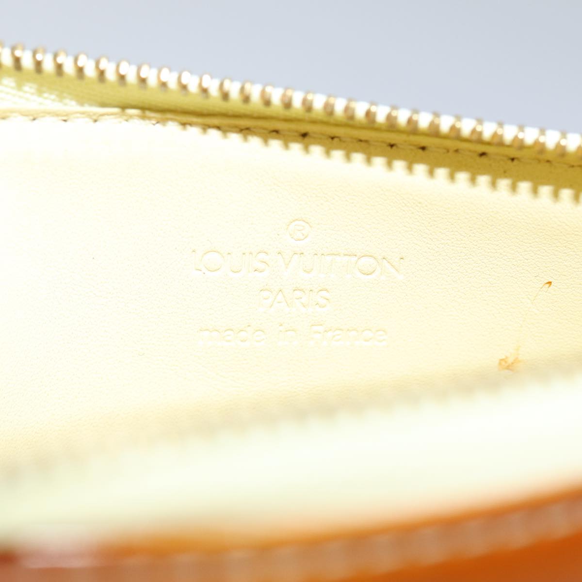 LOUIS VUITTON Vernis Lexington Accessory Pouch Lime Yellow M91058 LV 82389