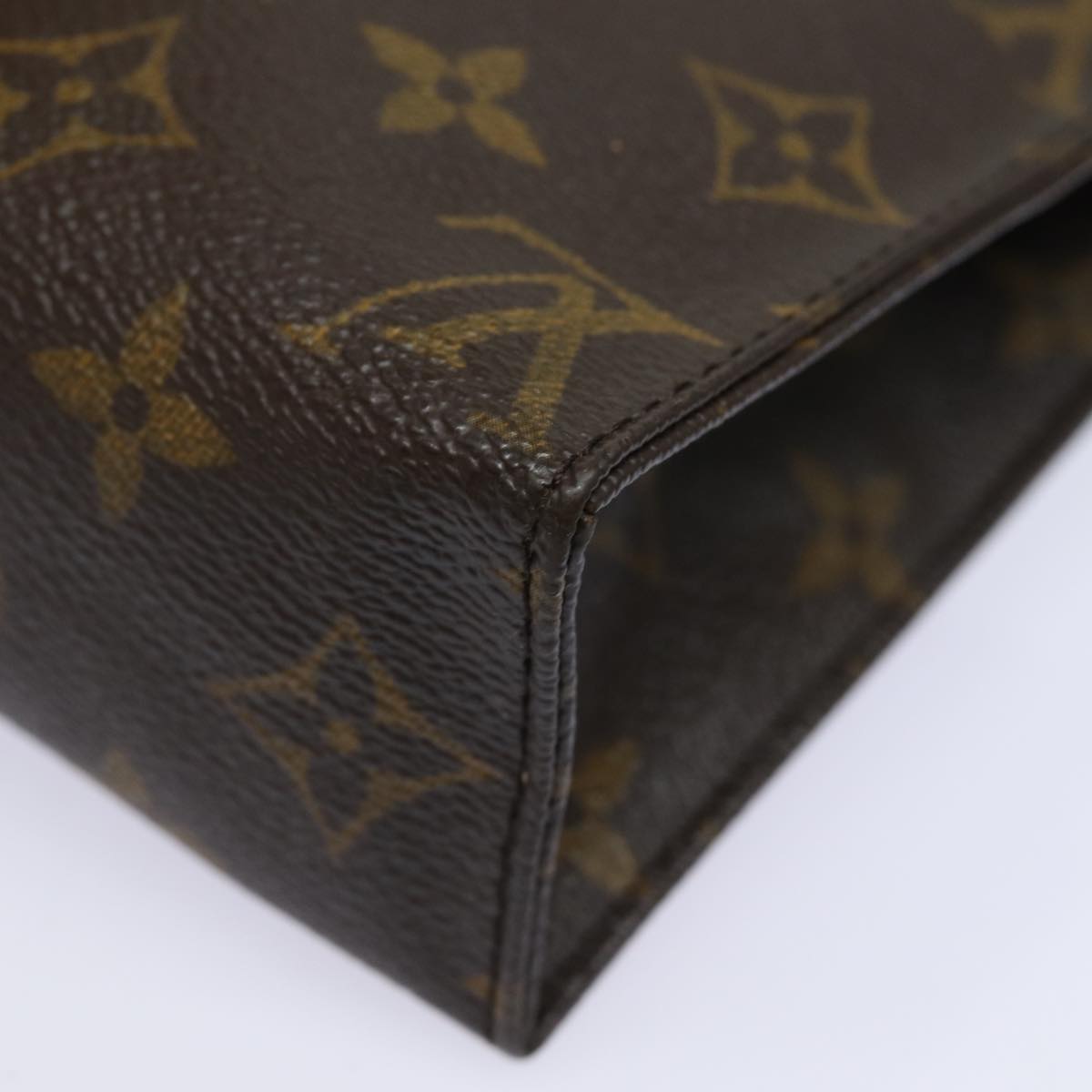 LOUIS VUITTON Monogram Poche Toilette 19 Pouch M47544 LV 82471