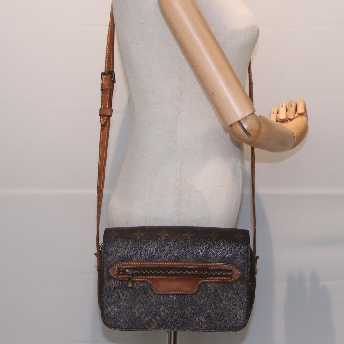 LOUIS VUITTON Monogram Saint Germain 24 Shoulder Bag M51210 LV 82509
