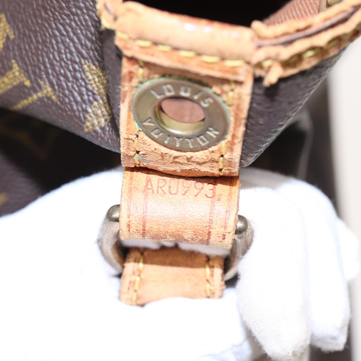 LOUIS VUITTON Monogram Noe Shoulder Bag M42224 LV 82525