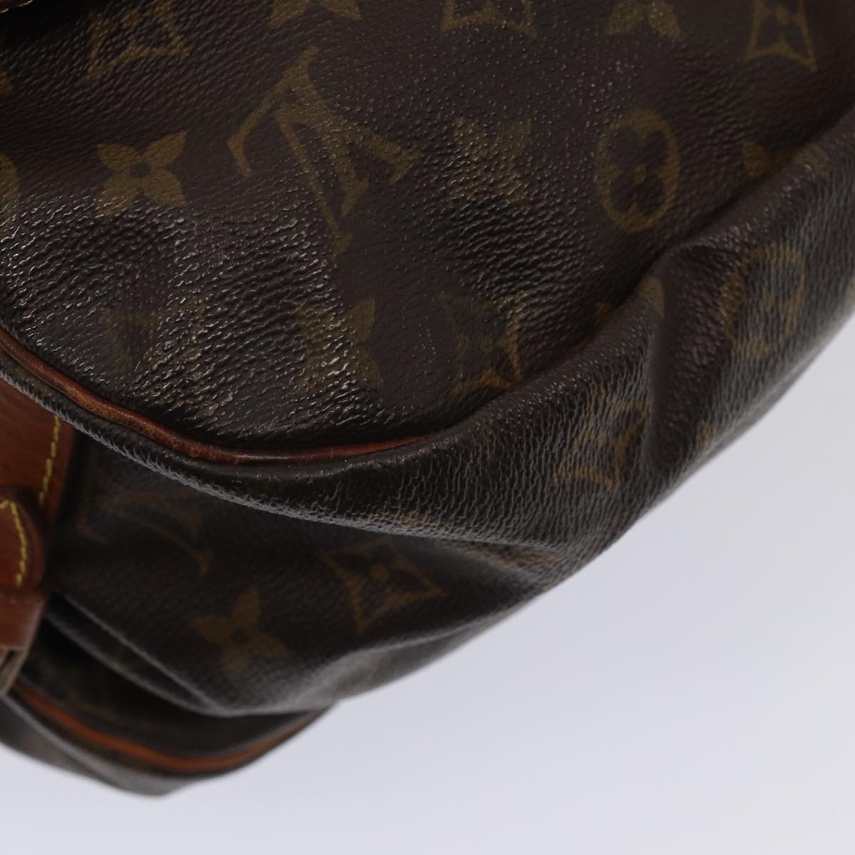 LOUIS VUITTON Monogram Saumur 35 Shoulder Bag M42254 LV 82537