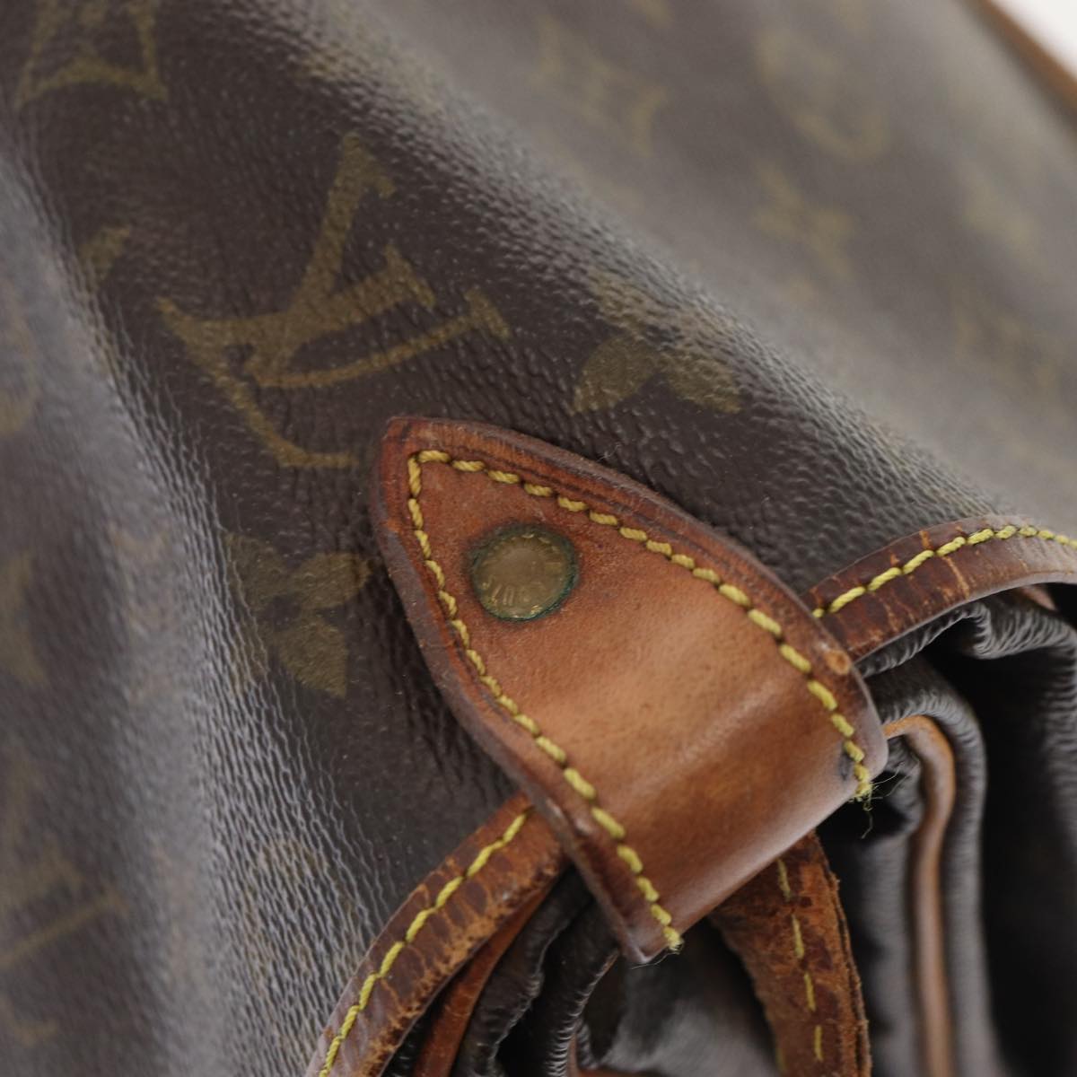 LOUIS VUITTON Monogram Saumur 35 Shoulder Bag M42254 LV 82537