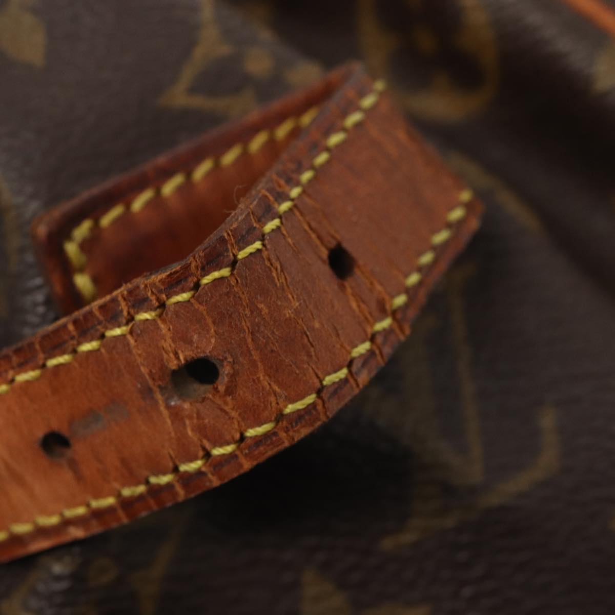LOUIS VUITTON Monogram Saumur 35 Shoulder Bag M42254 LV 82537