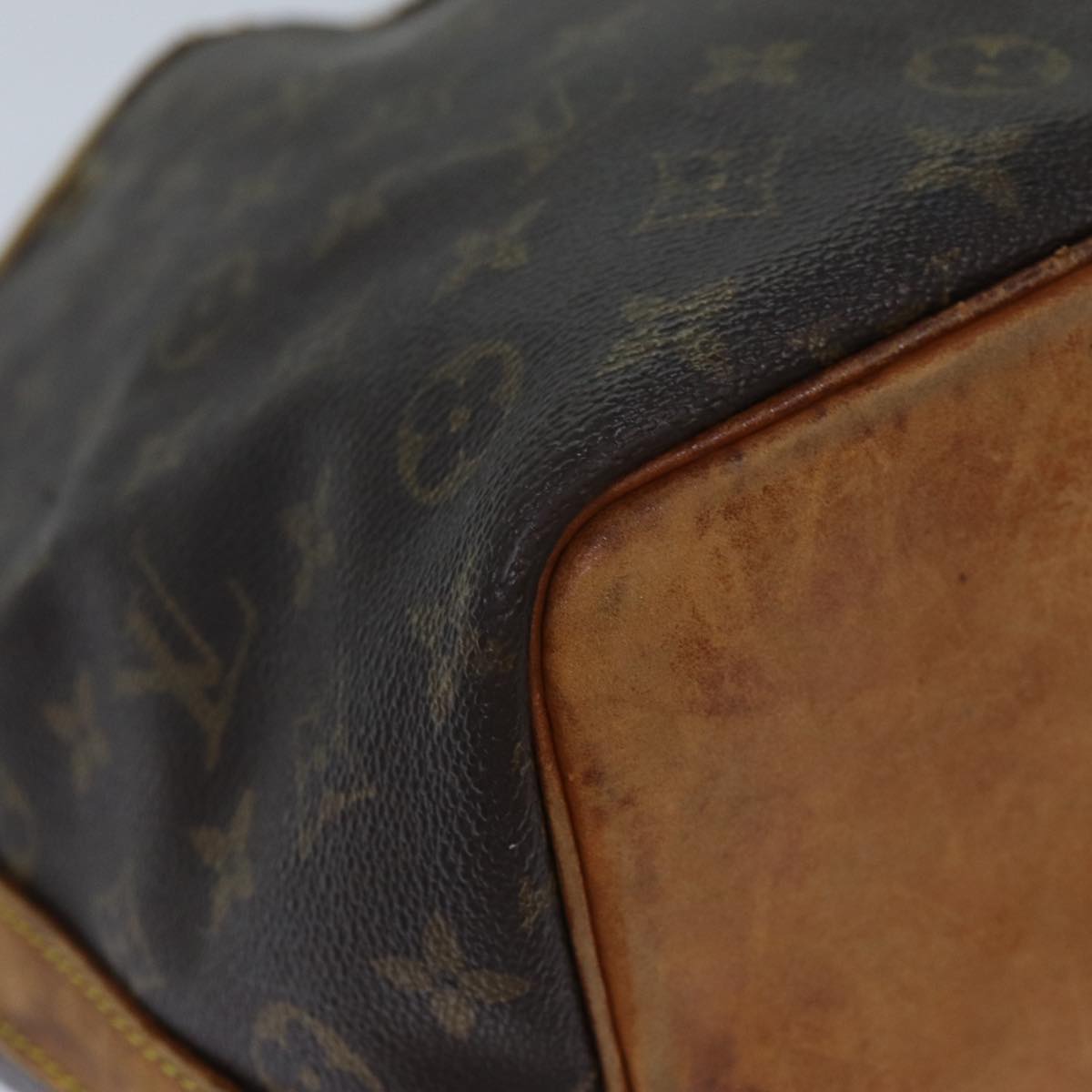 LOUIS VUITTON Monogram Petit Noe Shoulder Bag M42226 LV 82556