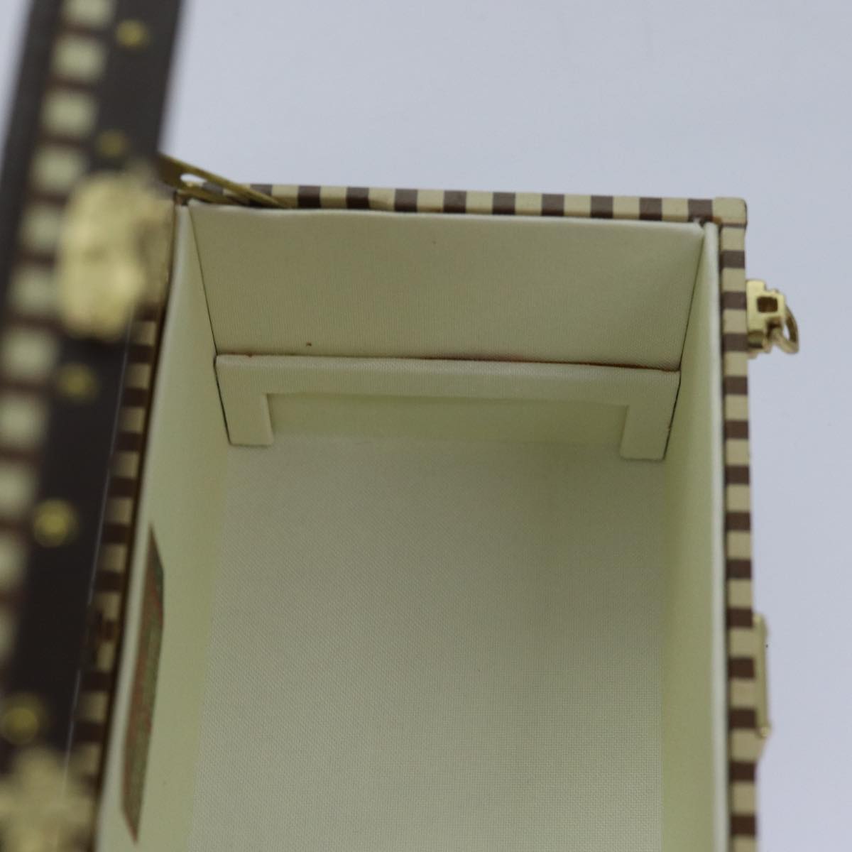LOUIS VUITTON MALLE COURRIER 1888 Paper weight Beige Brown M99729 LV 82557