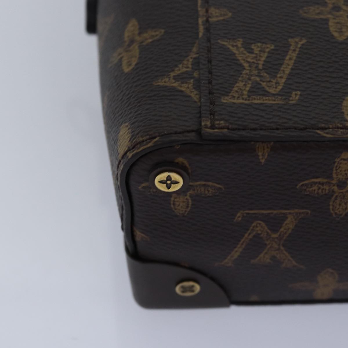 LOUIS VUITTON Monogram Vertical Box Shoulder Bag M59664 LV 82618A