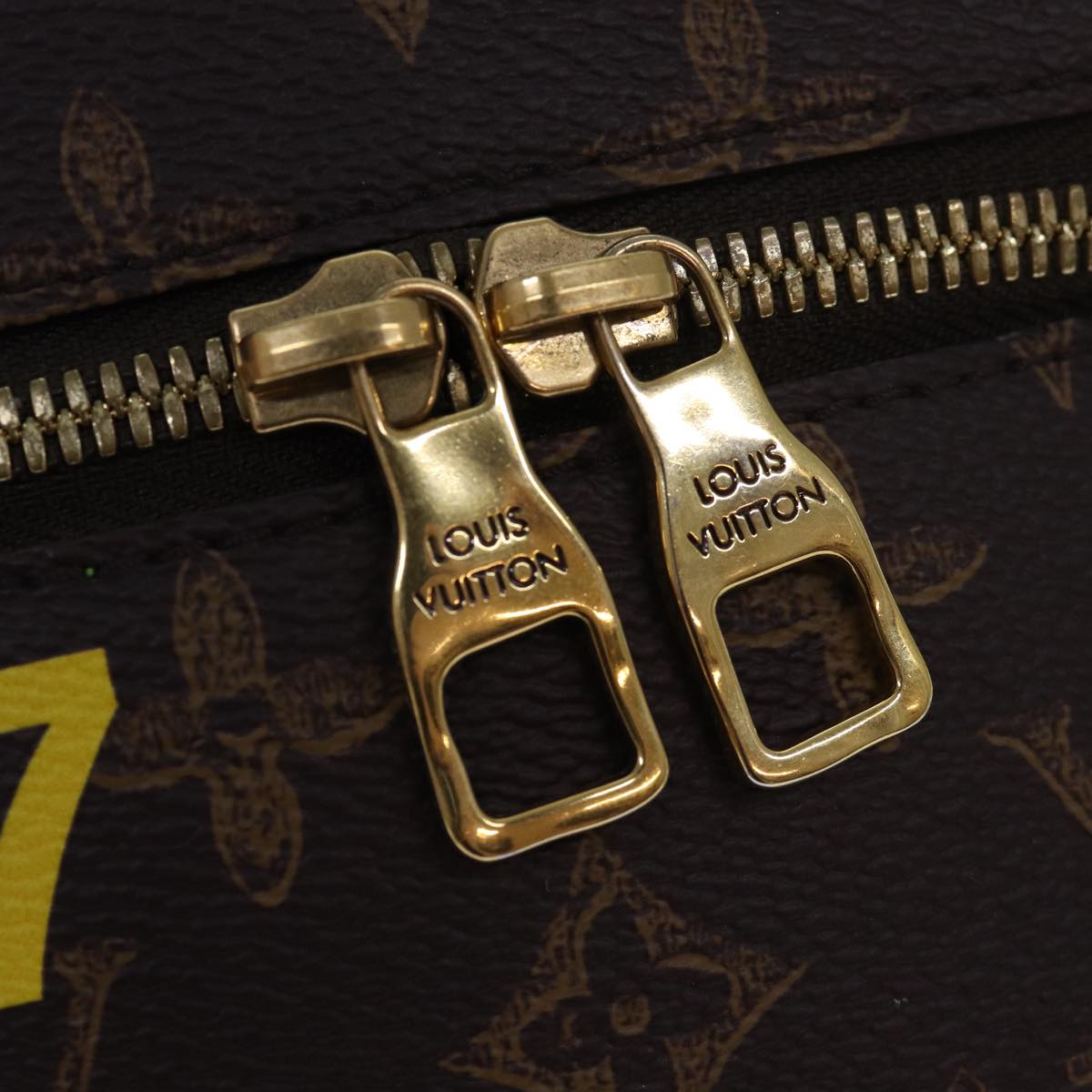 LOUIS VUITTON Monogram Vertical Box Shoulder Bag M59664 LV 82618A