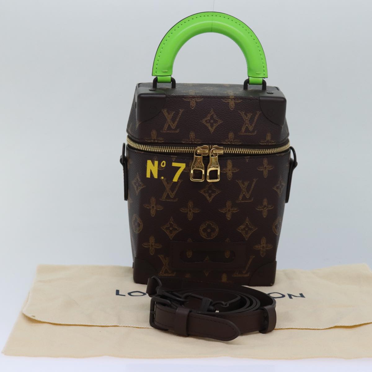 LOUIS VUITTON Monogram Vertical Box Shoulder Bag M59664 LV 82618A