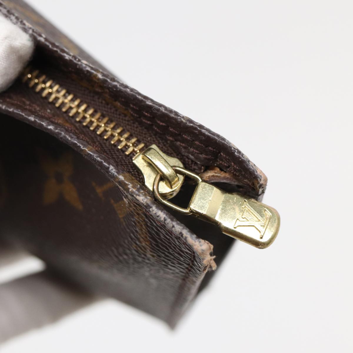 LOUIS VUITTON Monogram Bucket GM Pouch Accessory Pouch LV 82675