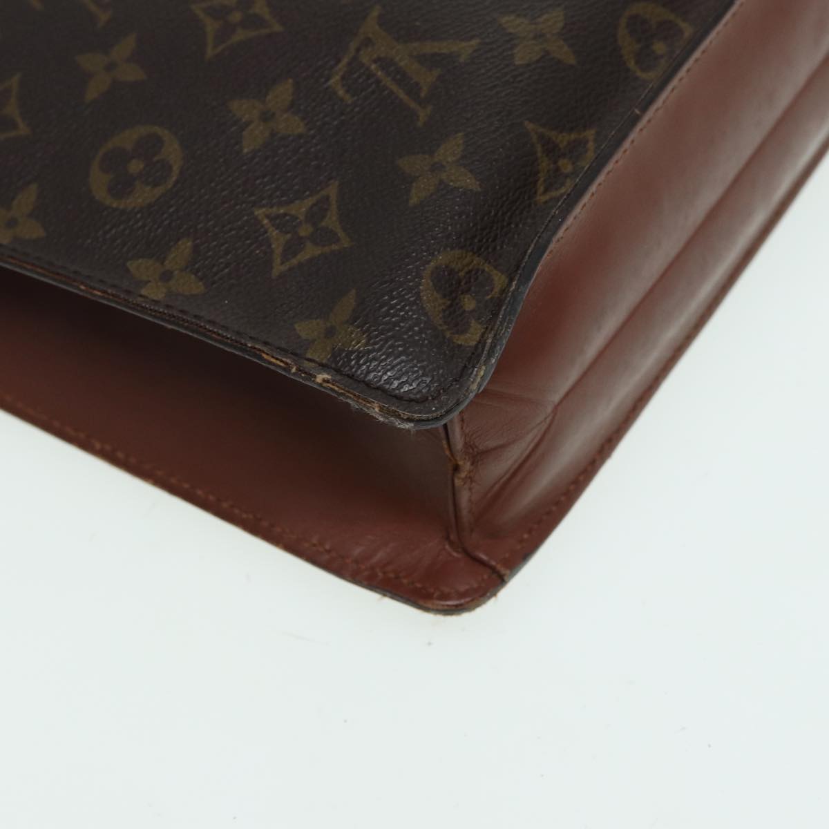 LOUIS VUITTON Monogram Porte Documents Bandouliere Bag M53338 LV 82682