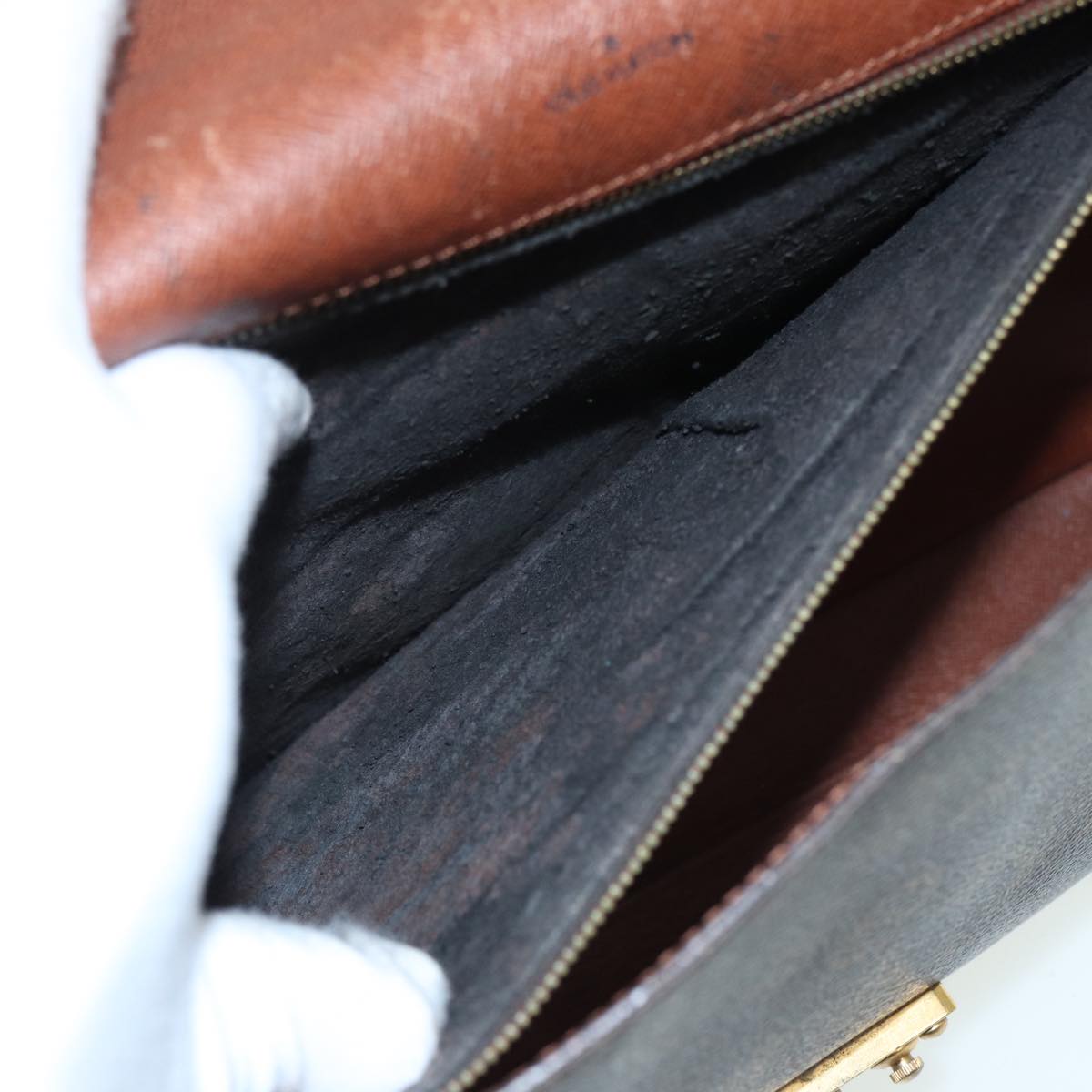 LOUIS VUITTON Monogram Porte Documents Bandouliere Bag M53338 LV 82682